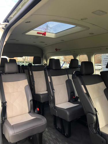 Toyota Hiace 2021 2.8 Tdi Commuter 6at 14a