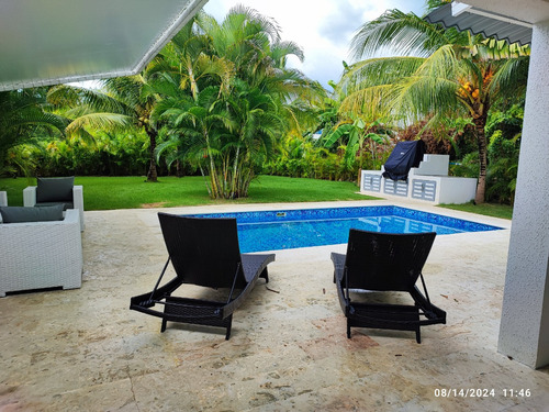 Villa En El Paraiso Playa Nueva Romana Con Acceso A Playa