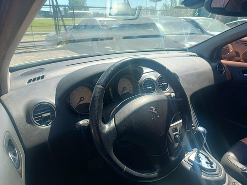 Peugeot 408 Allure 2.0 triptonic