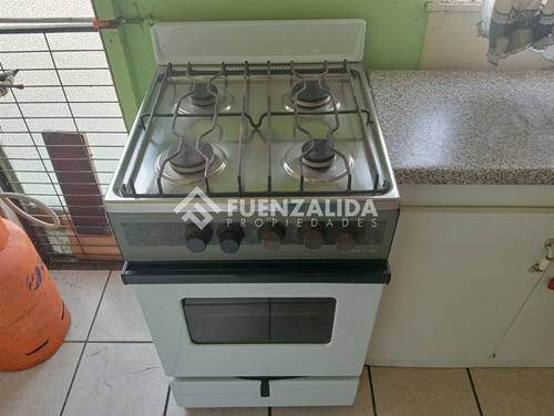 Venta Departamento En Lo Prado, 2 Dormitorios, 1 Baño