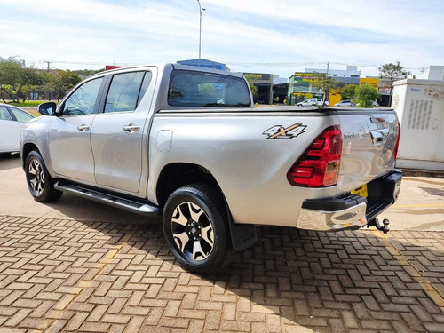 Imagem 4 de 12 de Toyota Hilux Cabine Dupla 2.8 Tdi Cd Srx 50th 4x4 (aut)