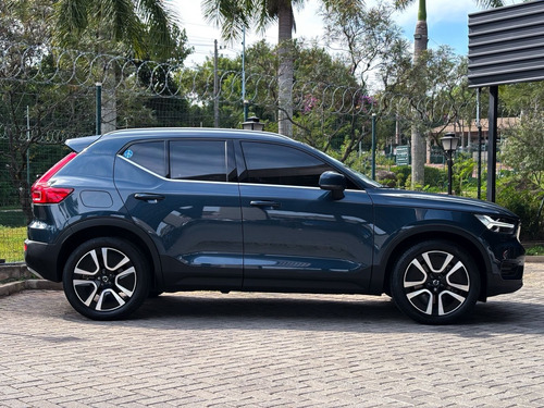 Volvo XC40 1.5 T5 Momentum Recharge (plug-in) 5p Hibrido
