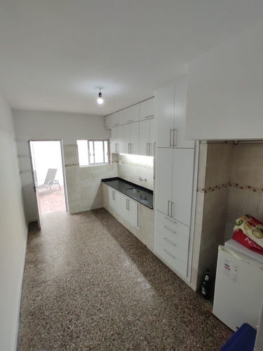 Tipo Casa, Con Patio Amplio. 2 Dorm, 2 Baños. Sin Gastos Comunes