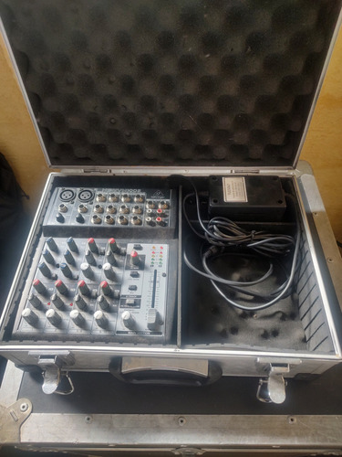 Behringer Xenyx 1002 Mesa Mezcla Consola 10 Canales Sonido (Usado)