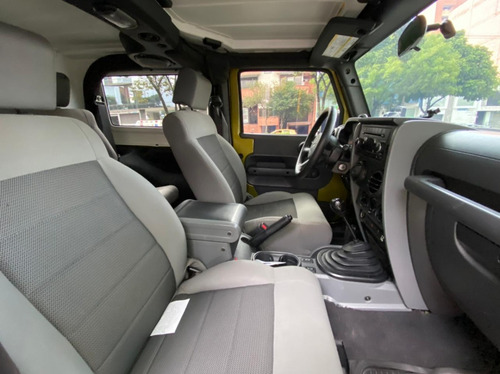 Jeep Wrangler Sport 4x4