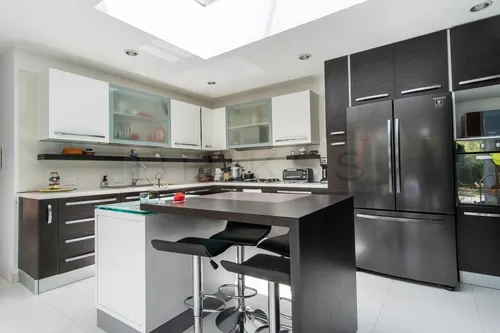 Casa En Venta En San José De Bavaria. Cod V5228