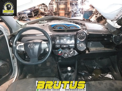 Imagem 3 de 11 de Toyota Etios Hatch Cross 1.5 Manual 2014 Sucata Para Pecas