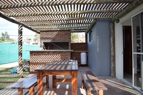 Imagen 26 de 30 de Casa De 3 Dormitorios Y 2 Baños A 50 Mts De La Playa