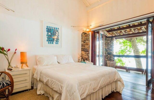 Casa Em Ilhabela Na Costeira A Venda - 9667