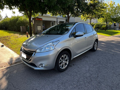 Peugeot 208 1.6 Allure Touchscreen