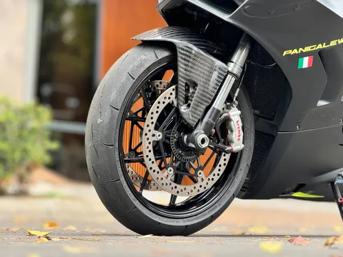 Ducati Panigale V4r | Alto Performance
