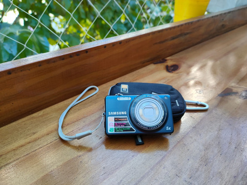 Cámara Digital Compacta Samsung Ec-st65 14mp Zoom 5x Azul Azul Oscuro (Usado)