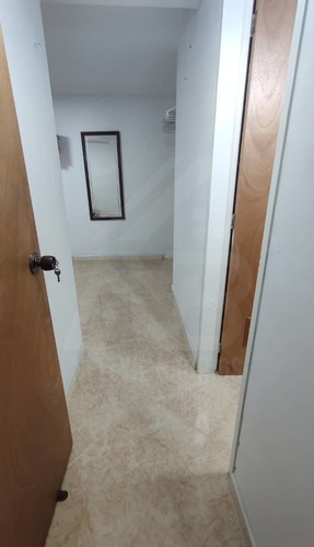 Se Alquila Por Dia Apartamento En Colegio De Ingenieros, Edificio De Nueva Data Y Con Gran Accesibilidad