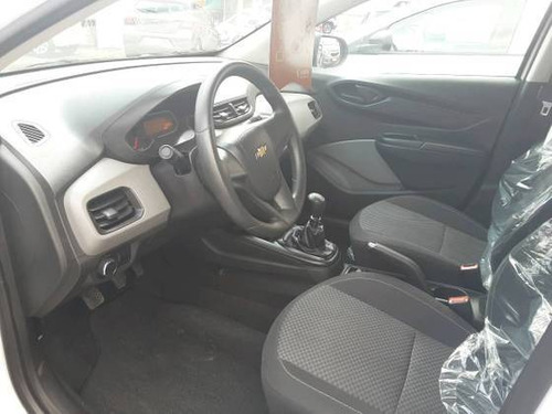 Imagem 3 de 9 de Chevrolet Onix 1.0 Mpfi Joy 8v Flex 4p Manual