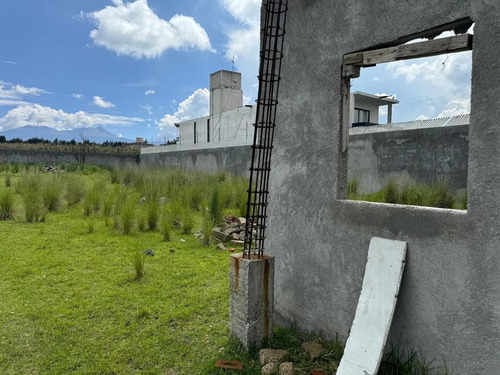 Terreno En Venta En Cacalomacan, A 2 Cuadras De Jinetes, Cerca De Calz Pacífico Y Colegio Paideia