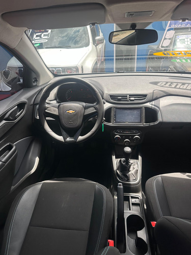 Chevrolet Onix plus Black Editions 1.0 8v FLEX