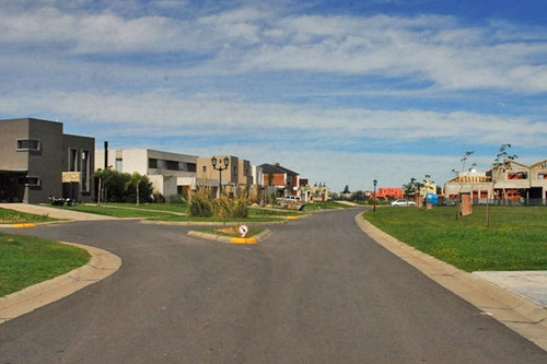 Imagen 8 de 12 de En Exclusiva!! Lote Al Rio En Venta En Barrio San Marco , Villanueva.
