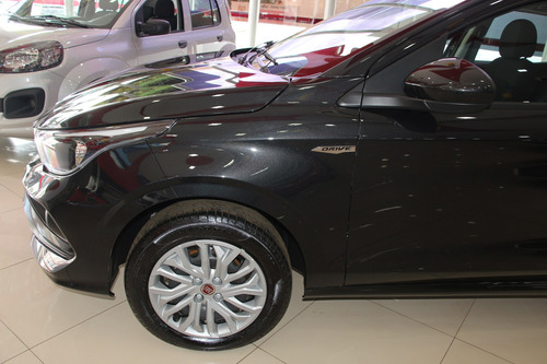 Fiat Cronos Drive 1.3 (flex)