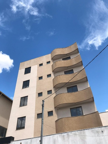 Imagem 1 de 11 de Cobertura À Venda, 3 Quartos, 1 Suíte, 2 Vagas, Cabral - Contagem/mg - 20275