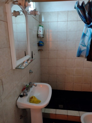 Imagen 8 de 14 de Casa Ideal Dos Familias En Venta - Villa Tesei