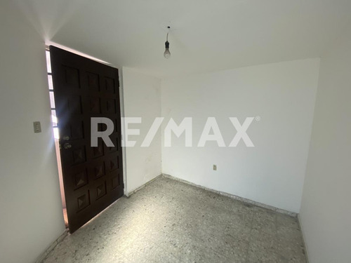 Imagen 7 de 26 de Casa En Venta Colonia Guillermina - (2)