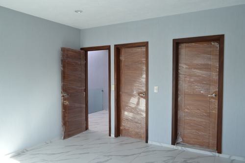Casa C/recámara En Planta Baja, Los Almendros, Zapopan.