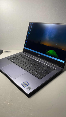 Laptop Huawei Matebook (Usado)