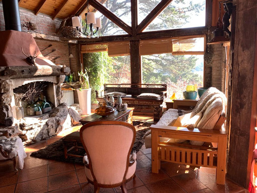 Casa En Sierra De Los Padres, Alquiler Temporal, 4 Huéspedes