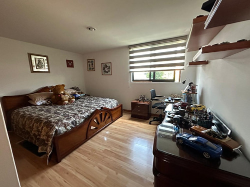 Casa En Venta En Metepec, Amplió Jardín, Fraccionamiento Con Vigilancia 24 Hrs A 45 Min De Sta Fe.
