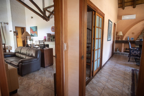 Casa Multifamiliar 15 Personas Piscina Climatizada Oct/abril. Todo El Año Disponible.