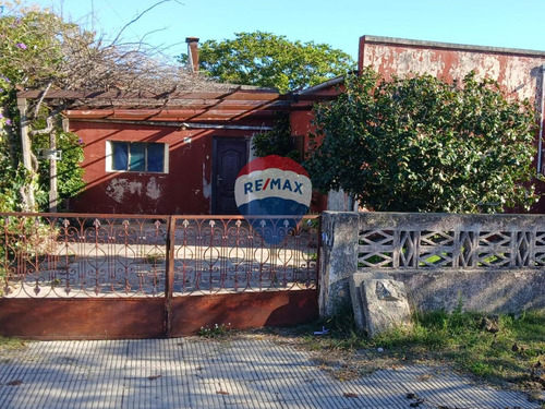 Amplia Casa En Juan Lacaze, 3 Dormitorios