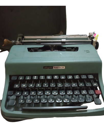 Máquina De Escribir Olivetti Lettera 32 (Usado)