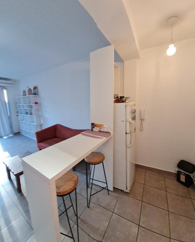 Venta De Departamento Monoambiente Con Balcón En Villa Urquiza