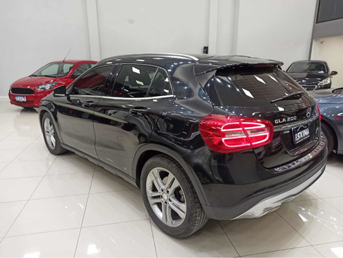 Imagen 2 de 15 de Mercedes-benz Clase Gla 2015 1.6 Gla200 At Urban 156cv