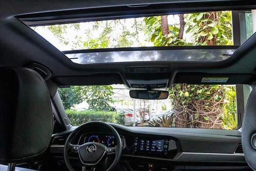 Volkswagen Jetta 1.4 250 Tsi R-line