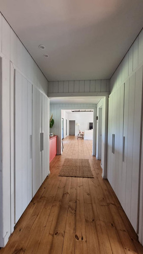 Casa De 1 Planta Sobre 2 Lotes En Barrio San Vicente