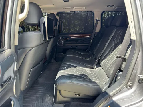 Lexus LX 5.7 570