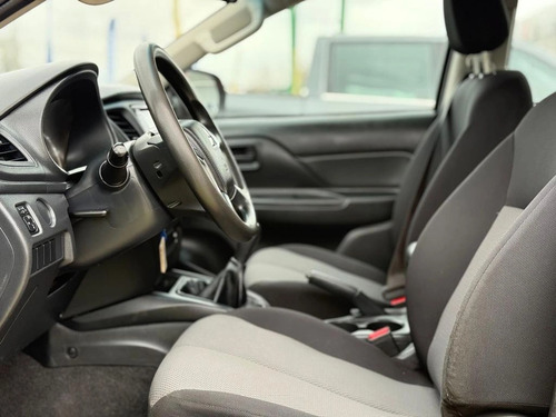 Mitsubishi L200 Katana D/C 2.4 TDI MT CRM 4X4