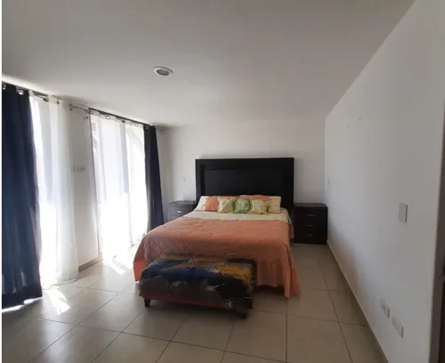 Preciosa Casa En Puerta De Piedra, Alberca, 3 Recamaras, Jardín, 2.5 Baños, Lujo