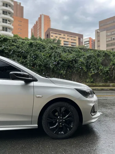 Chevrolet Onix 1.0T Rs Mt