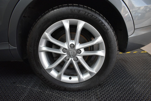 Imagen 9 de 15 de Audi Q3 2.0 Tdi 177hp Luxury S Tronic Quattro 2014