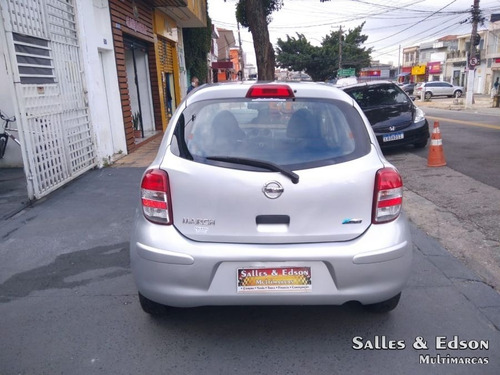 Imagem 6 de 11 de Nissan March Sv 1.6 Flex 4p 2013