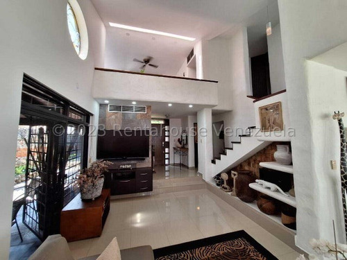 Maria Elena Latouche Se Vende Townhouse: 425 Mts: Pozo, Planta 100% Excelente Ubicación. Moderno Y Cómodo. Ven A Visitarlo!! Mels 24-8814