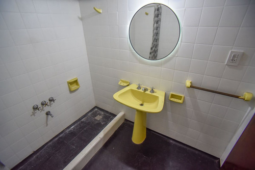 Casa Y Dpto. 4 Dorm. Z/ Av A Del Valle Y Galicia