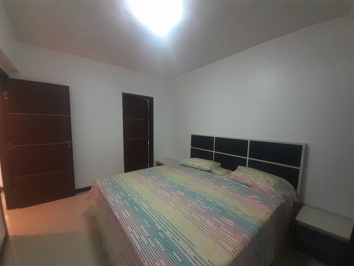 Imagen 18 de 22 de En Venta Bello Apartamento En Resd Chelsea Court El Parral