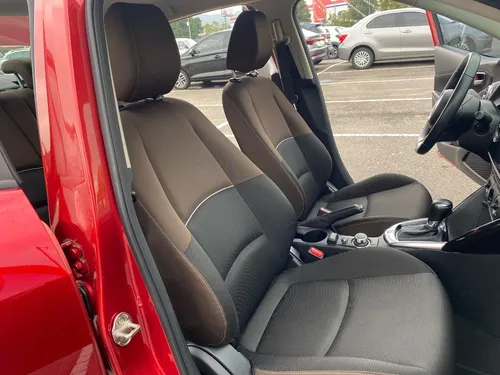 Mazda 2 1.5 Touring Sedan