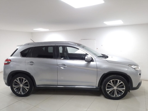 Imagen 5 de 8 de Peugeot 4008