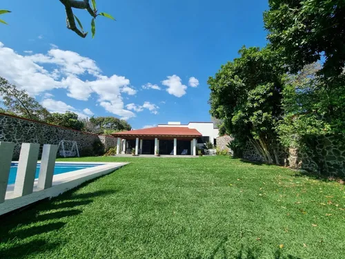 Casa En Venta, Lomas De Cuernavaca, 6 Recámaras