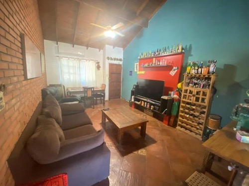 Casa En Venta - 2 Dormitorios 1 Baño - 87mts2 - Beccar