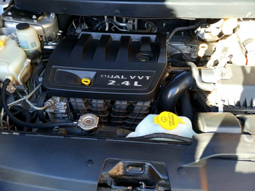 Dodge Journey 2.4 Sxt Automática Modelo 2012